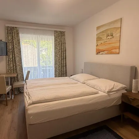 Seerose Wolfgangsee Hotel