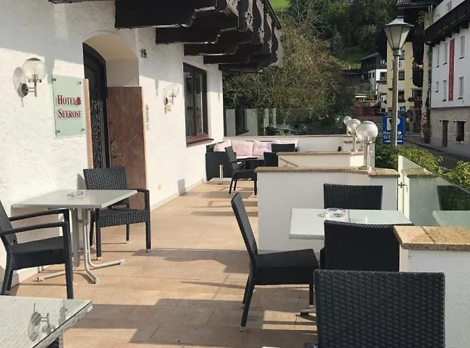 Seerose Wolfgangsee Hotel 3*