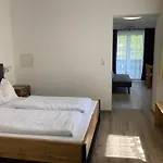 Seerose Wolfgangsee מלון 3*